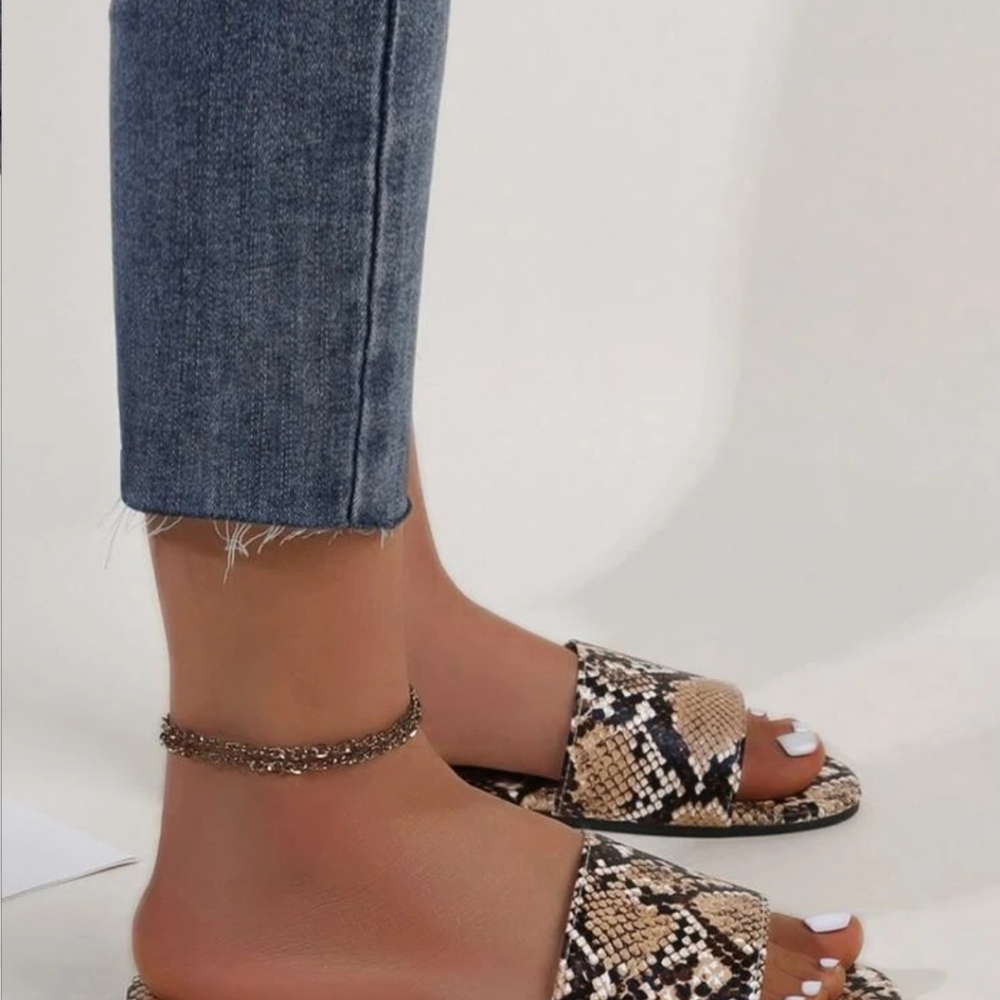 Snakeskin Slides - Picture 4 of 4